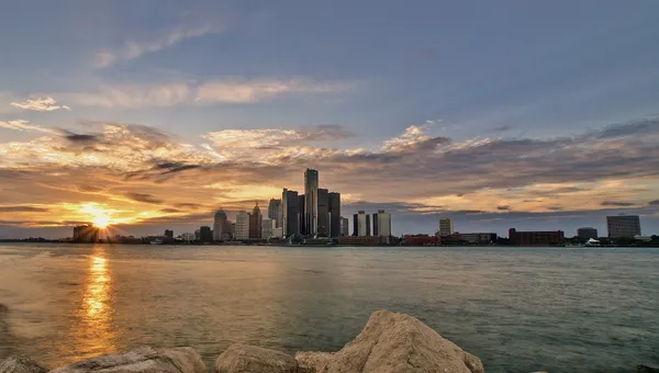 Detroit skyline.