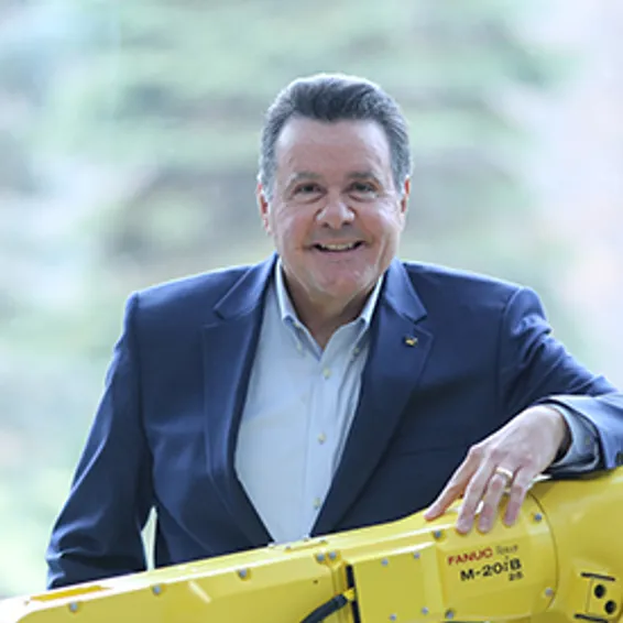 Portrait of Neil Dueweke